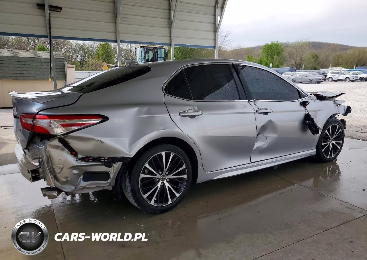 2020 Toyota Camry Se VIN:4T1G11AK5LU889596 - 3