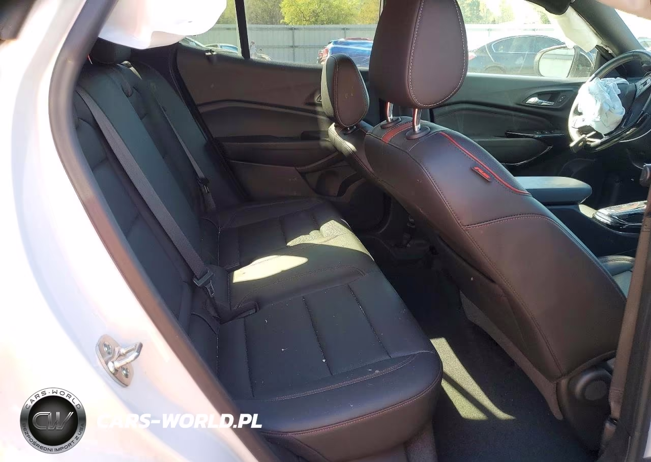 2025 Chev Trax 2Rs VIN:KL77LJEP8SC074847 - 11