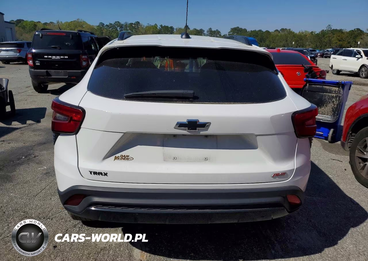 2025 Chev Trax 2Rs VIN:KL77LJEP8SC074847 - 6