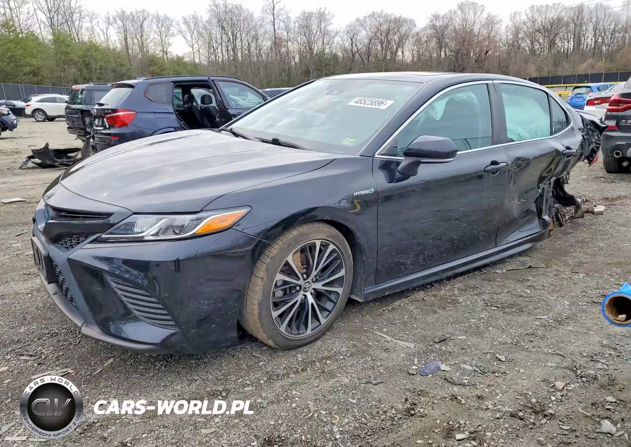 2020 Toyota Camry Hybrid Se