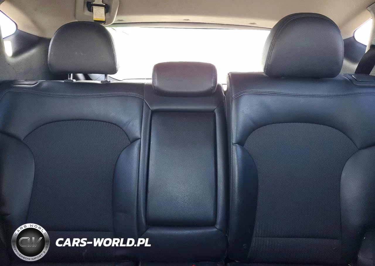 2011 Hyundai Tucson VIN:KM8JU3AC9BU244529 - 10