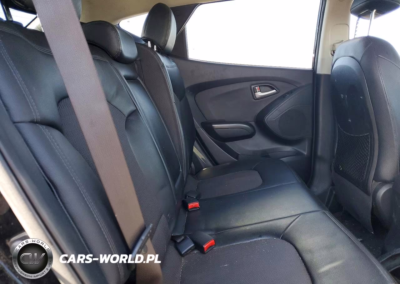 2011 Hyundai Tucson VIN:KM8JU3AC9BU244529 - 11