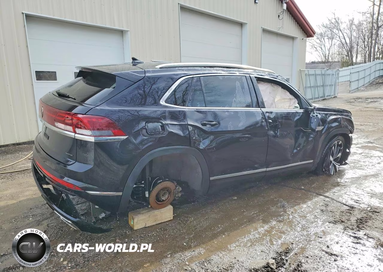 2024 Volkswagen Atlas Cross Sport Sel Premium R-Line VIN:1V2FE2CA7RC234187 - 3