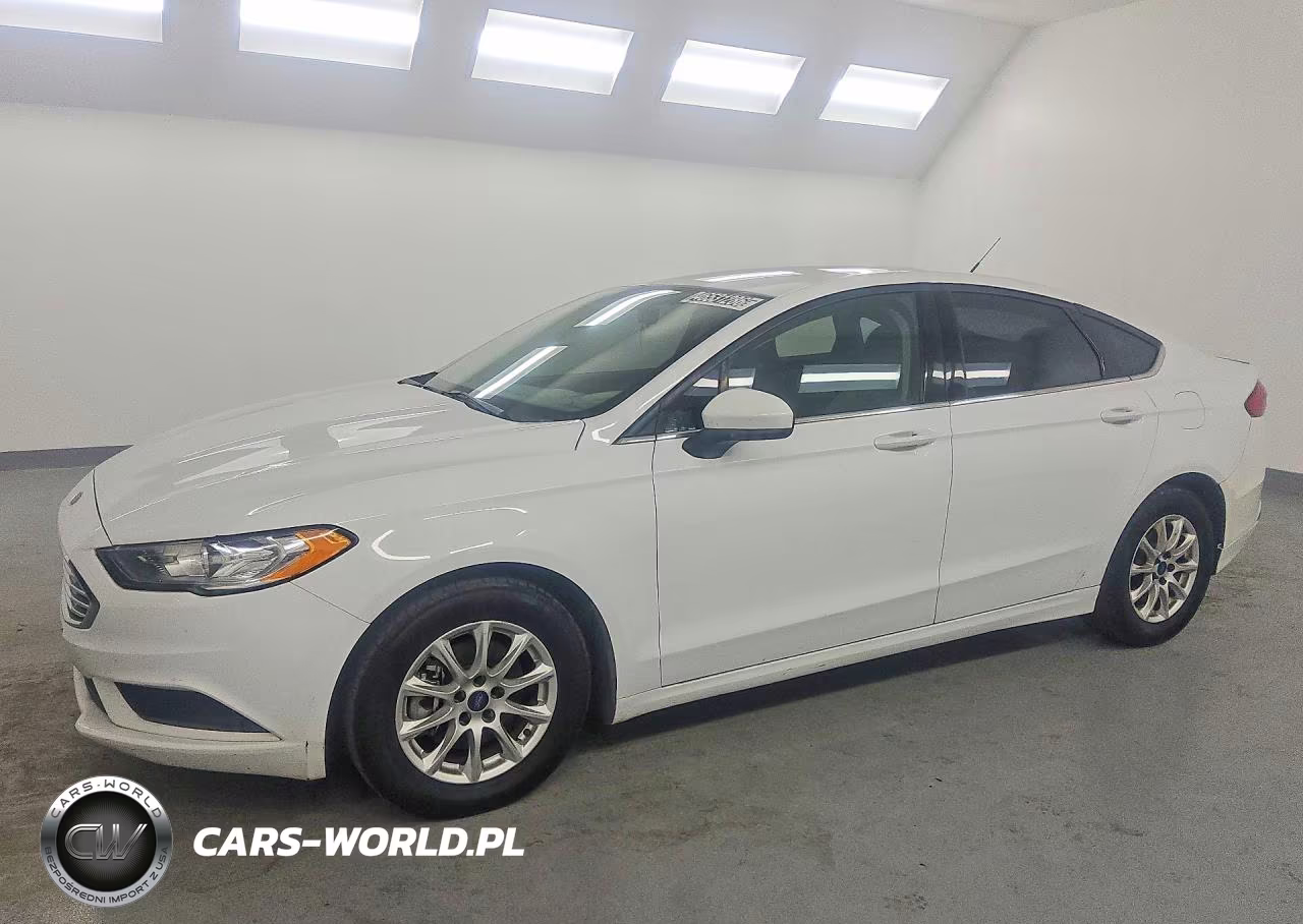 2017 Ford Fusion S – zdjęcie 1 z 13