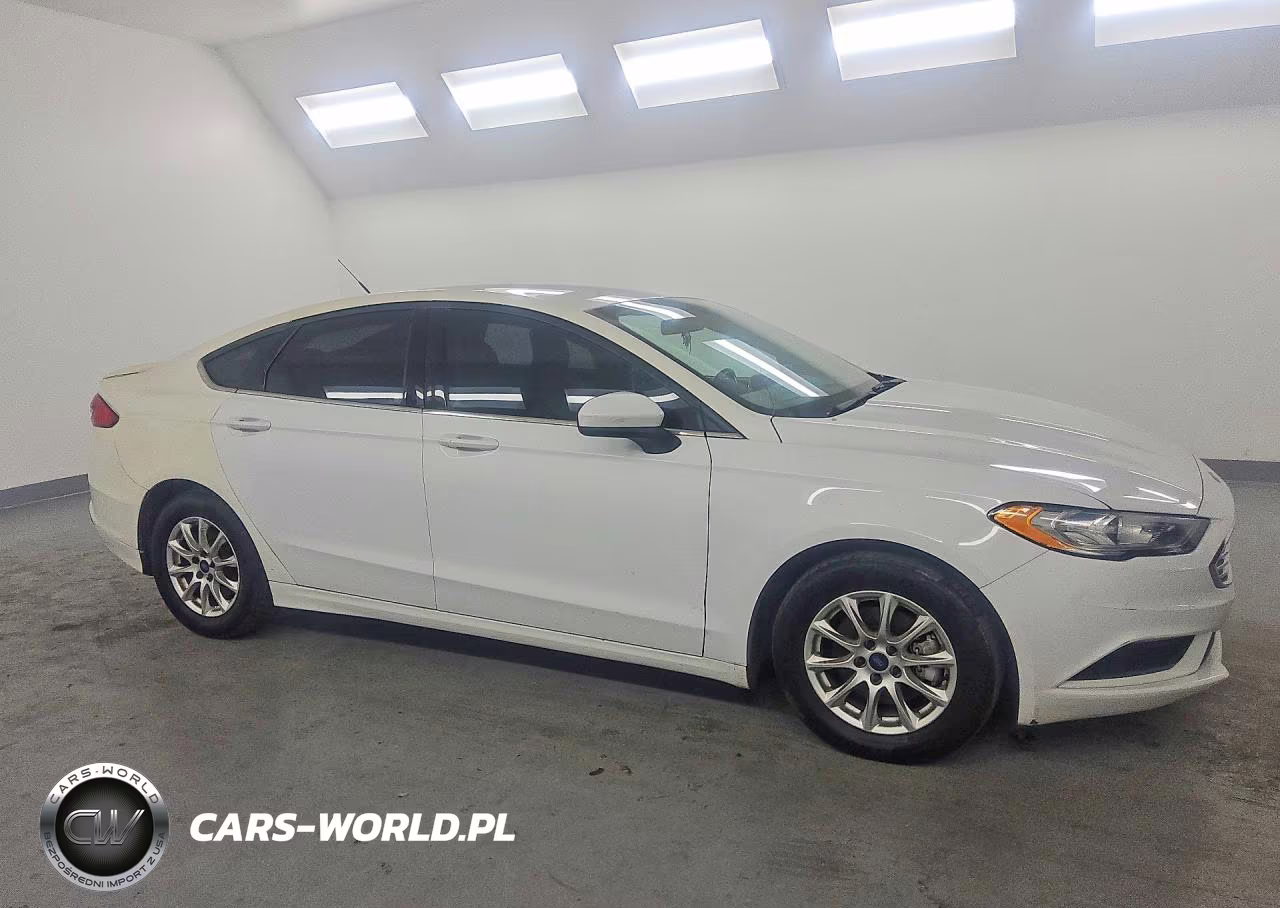 2017 Ford Fusion S VIN:3FA6P0G71HR367967 - 4