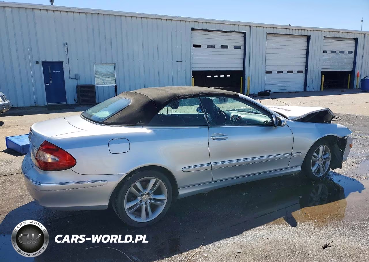 2008 Mercedes-Benz Clk 350 VIN:WDBTK56F78T095472 - 3