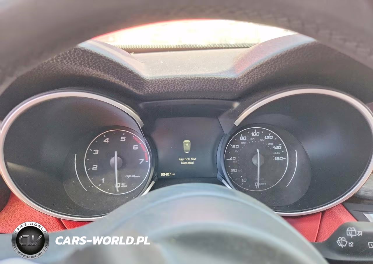 2019 Alfa Romeo Stelvio VIN:ZASPAJAN8K7C69358 - 9