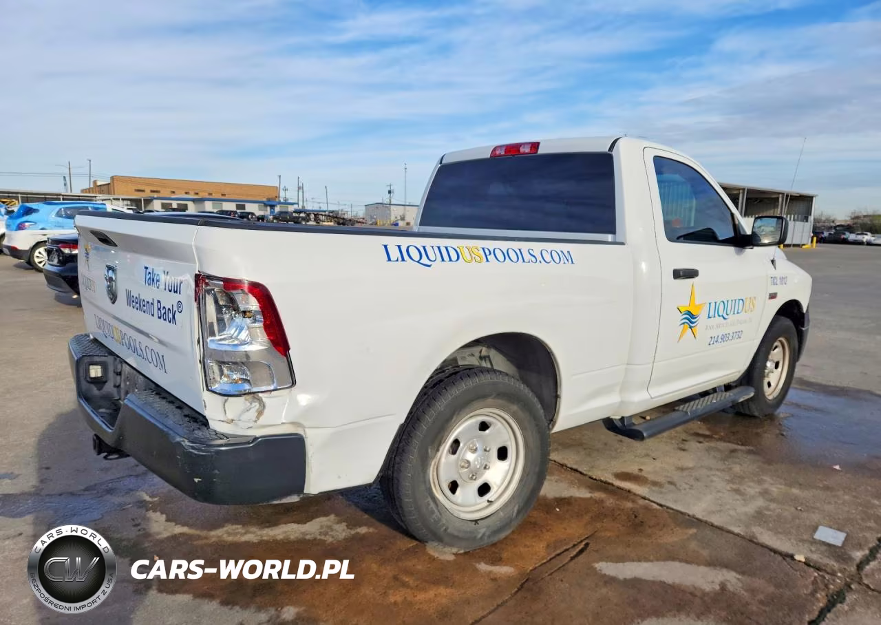 2019 Ram 1500 Classic Tradesman VIN:3C6JR6AT6KG719152 - 3