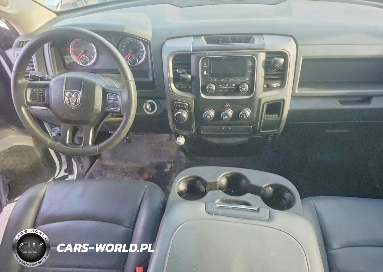 2019 Ram 1500 Classic Tradesman VIN:3C6JR6AT6KG719152 - 8