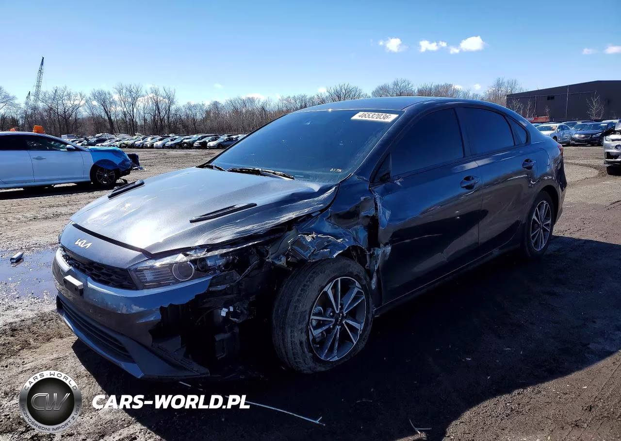 2024 Kia Forte Lxs – zdjęcie 1 z 12