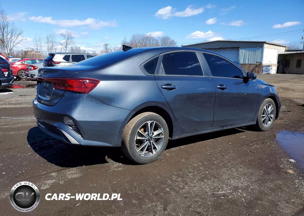 2024 Kia Forte Lxs VIN:3KPF24AD9RE835287 - 3