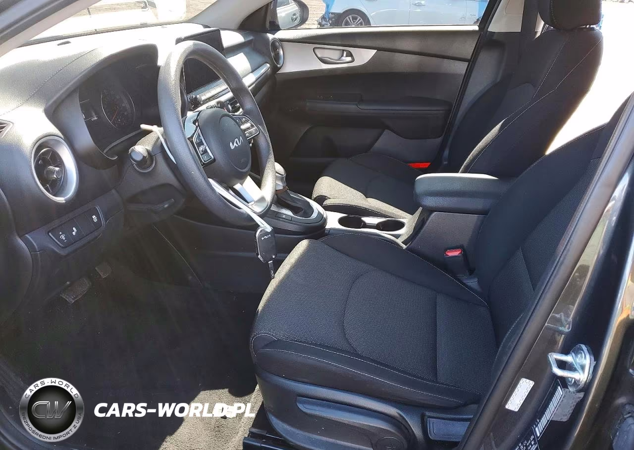 2024 Kia Forte Lxs VIN:3KPF24AD9RE835287 - 7
