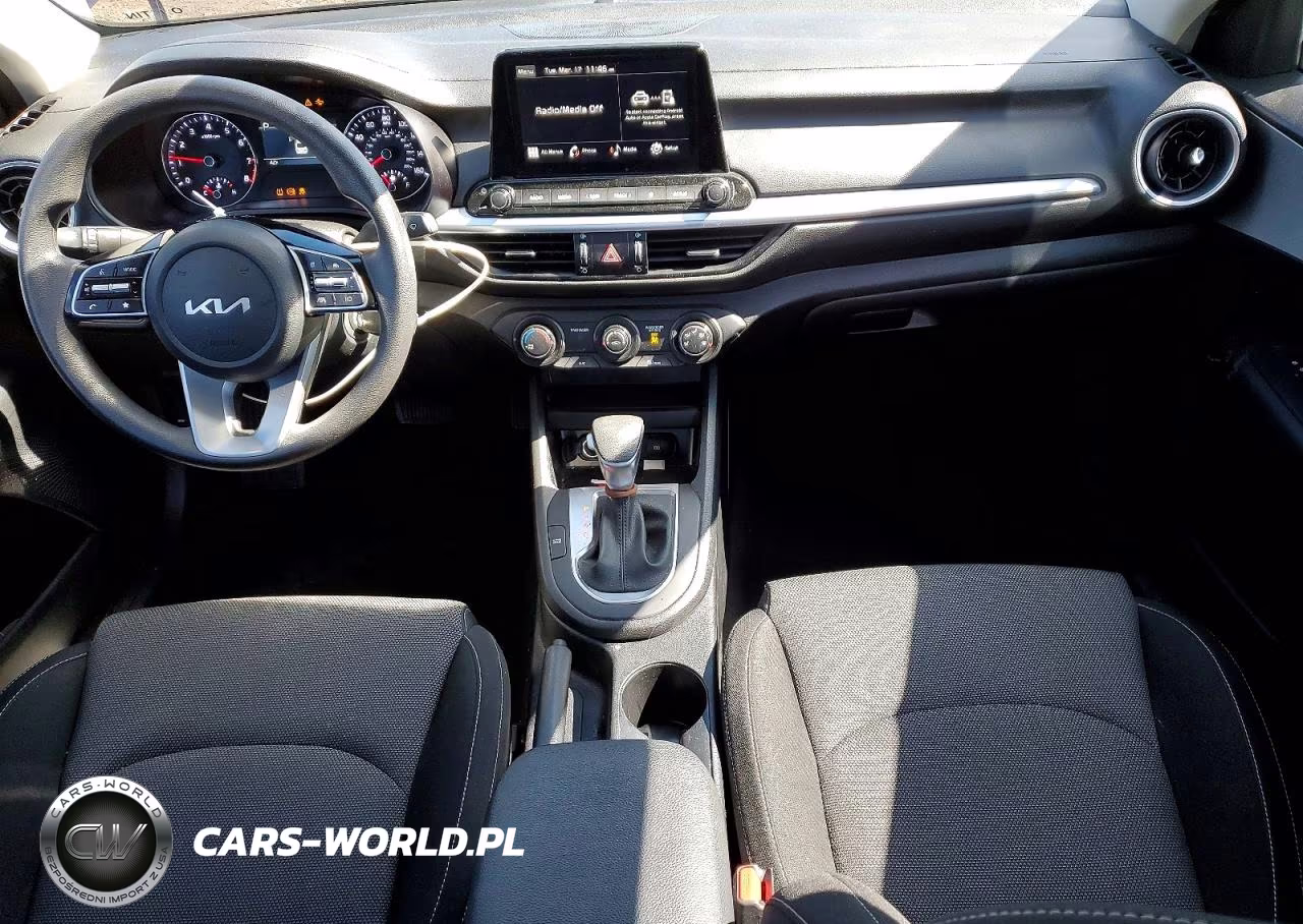 2024 Kia Forte Lxs VIN:3KPF24AD9RE835287 - 8