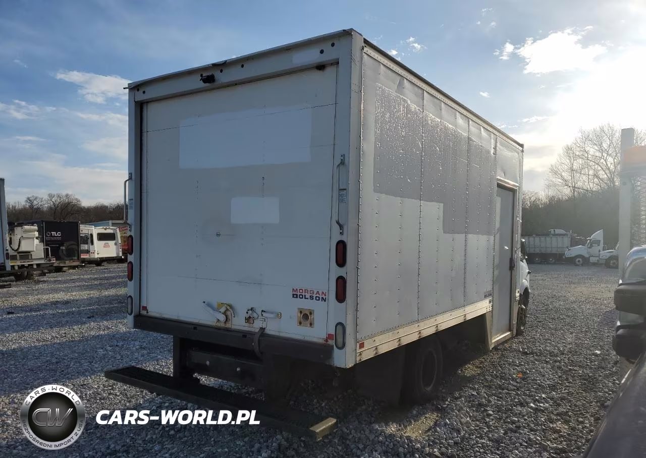2012 Mercedes Benz Sprinter Box Truck VIN:WDAPF4CC8C9505989 - 3