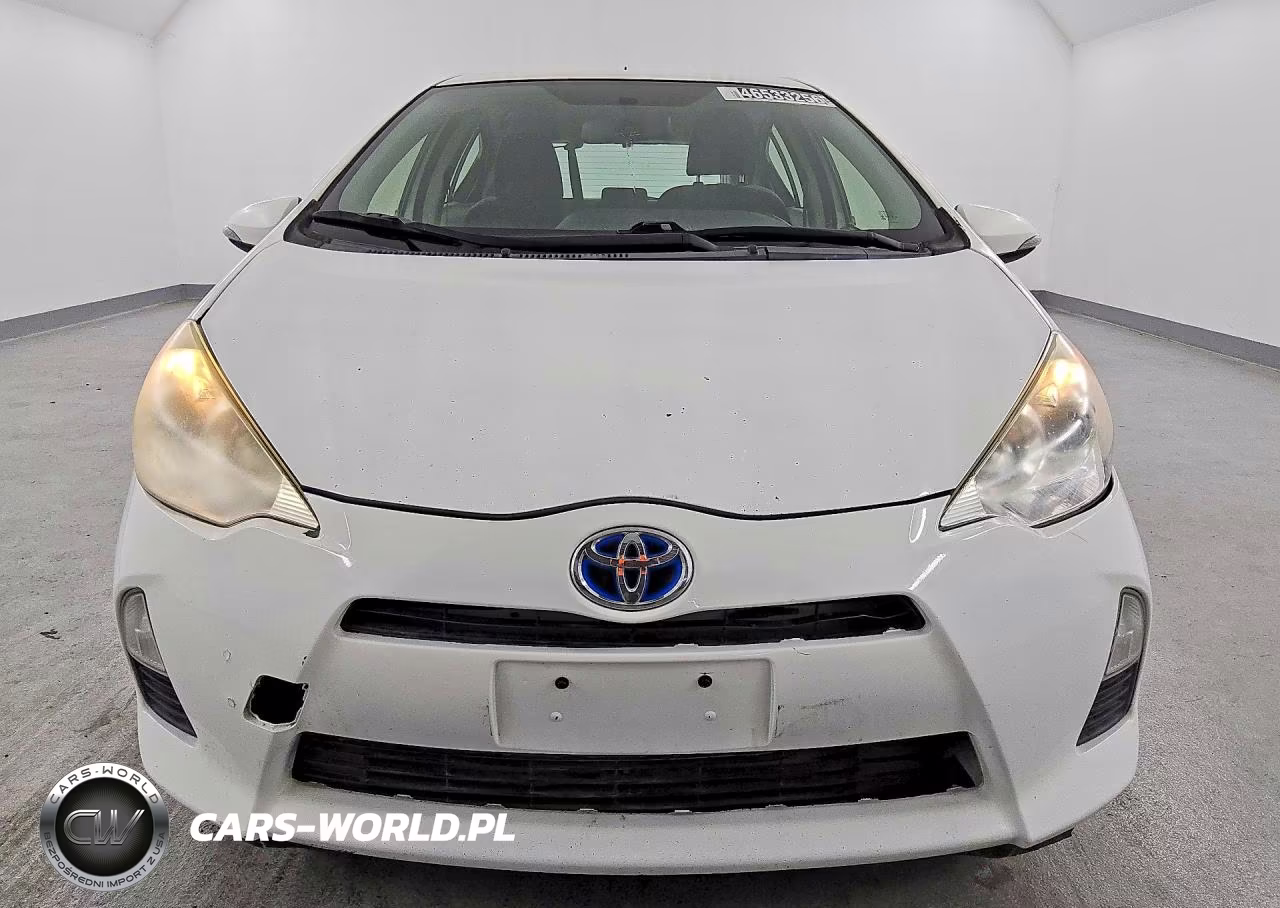 2012 Toyota Prius C Three VIN:JTDKDTB38C1026463 - 5