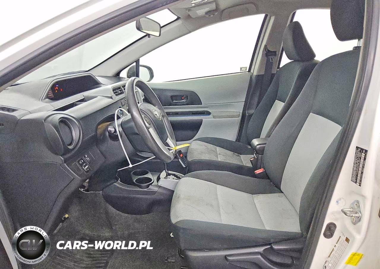 2012 Toyota Prius C Three VIN:JTDKDTB38C1026463 - 7