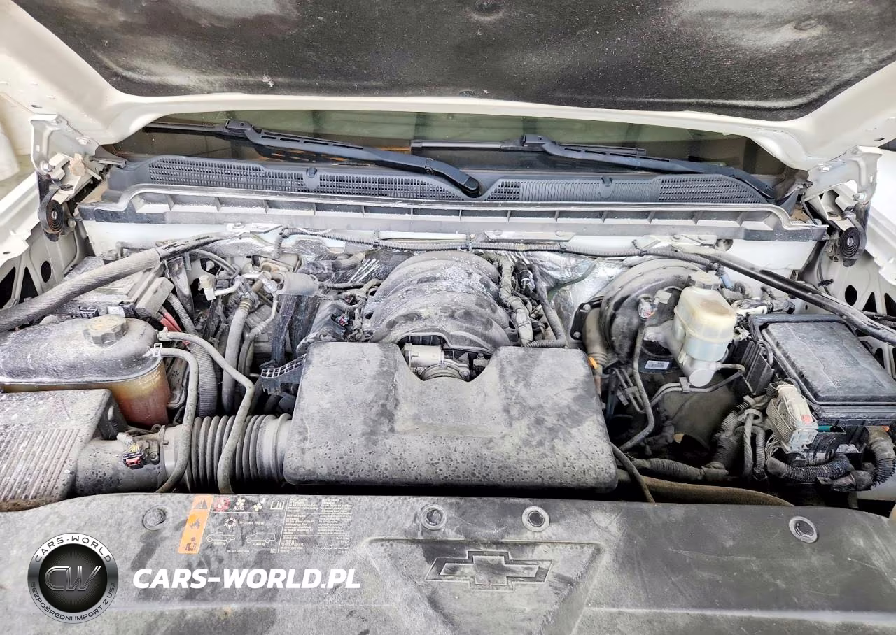 2018 Chevrolet Silverado C1500 VIN:3GCPCNEH3JG245681 - 11