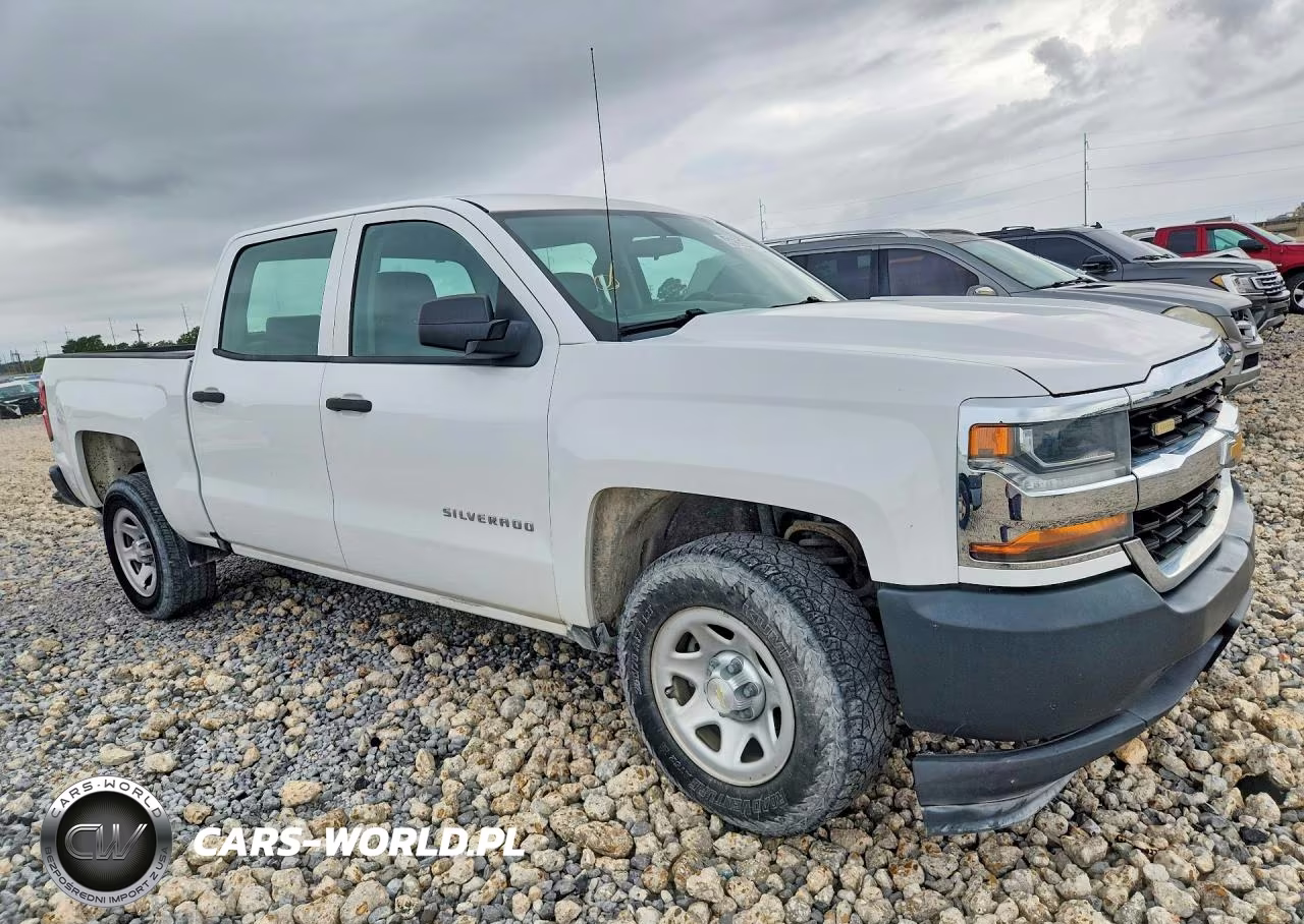 2018 Chevrolet Silverado C1500 VIN:3GCPCNEH3JG245681 - 4