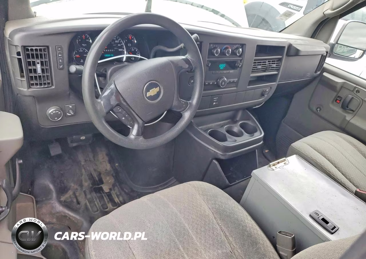 2008 Chevrolet Express G2500 Delivery Van VIN:1GCGG25C581104207 - 8