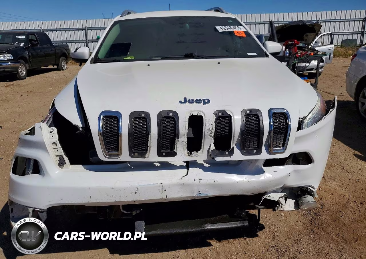 2017 Jeep Cherokee Latitude VIN:1C4PJMCS9HW513451 - 5