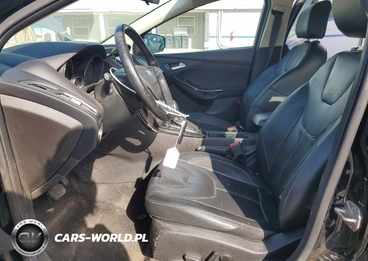 2018 Ford Focus Titanium VIN:1FADP3J21JL283321 - 7