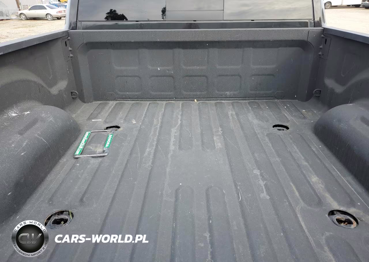 2018 Dodge Ram 3500 L - Trucks VIN:3C63R3ML0JG384956 - 10