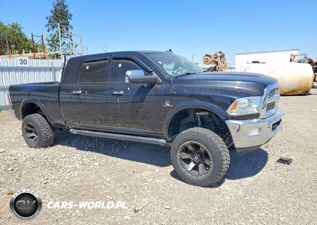 2018 Dodge Ram 3500 L - Trucks VIN:3C63R3ML0JG384956 - 4