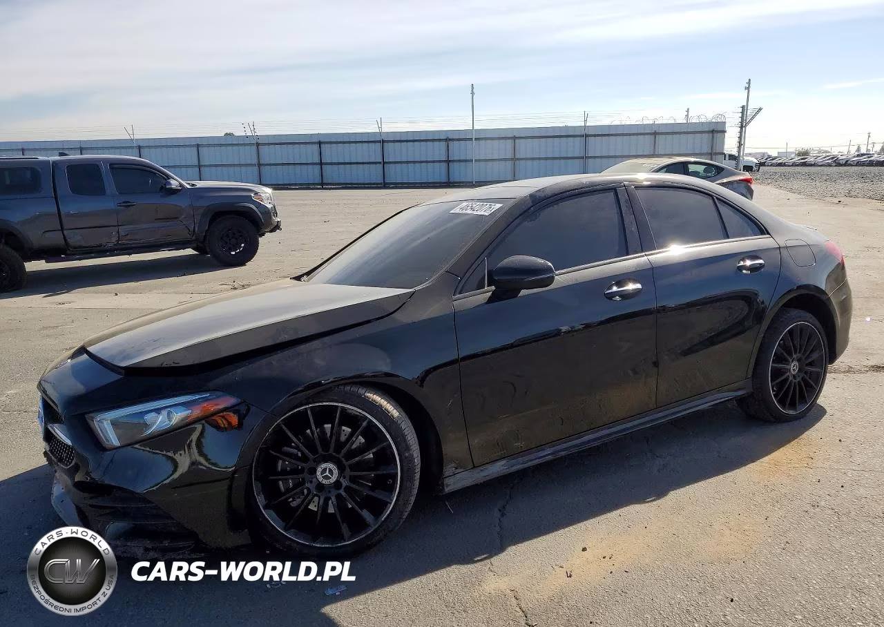 2019 Mercedes-Benz A 220
