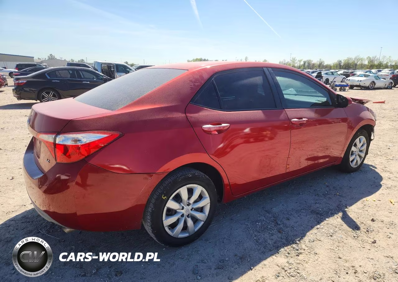 2015 Toyota Corolla Le VIN:5YFBURHE6FP325056 - 3