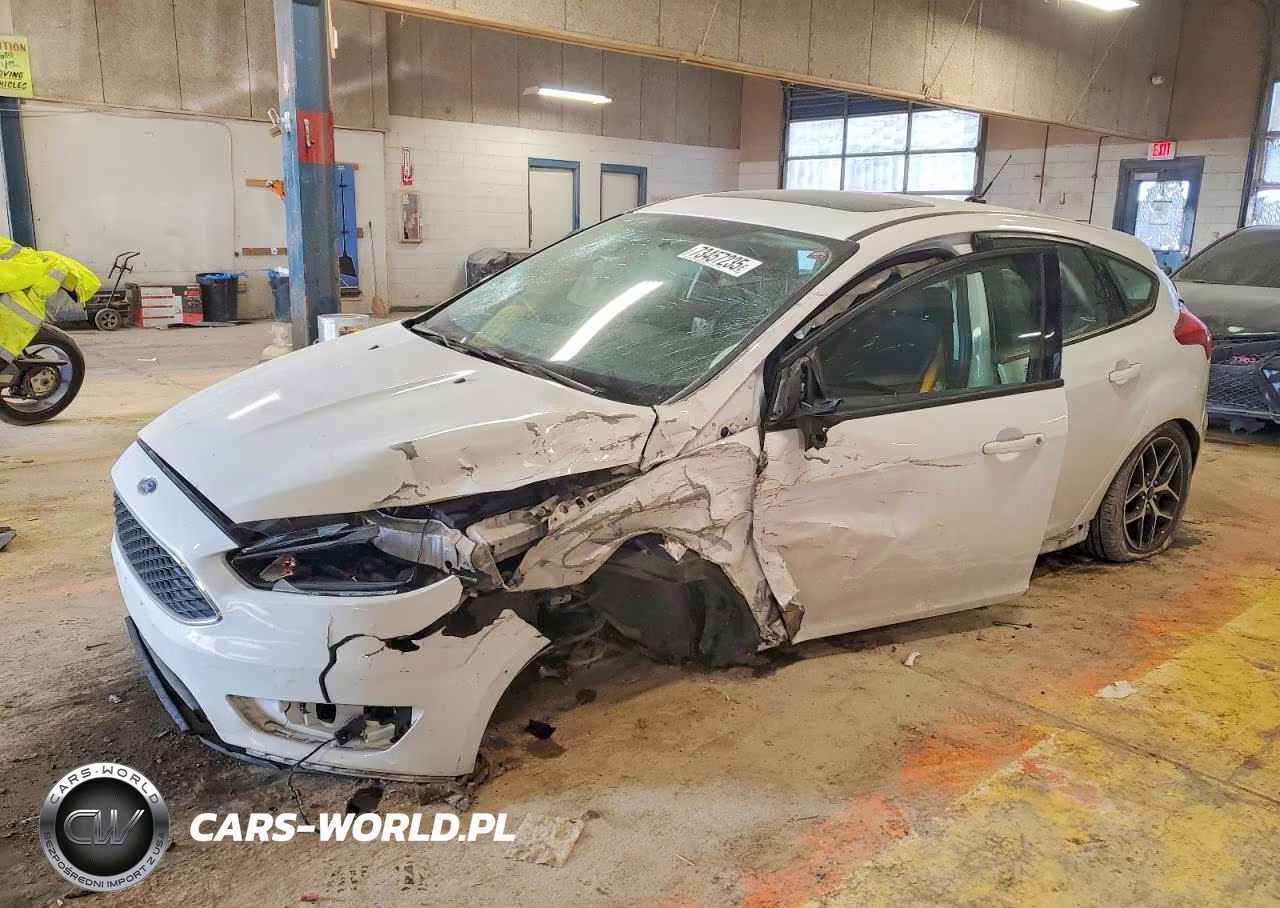 2017 Ford Focus Sel VIN:1FADP3M24HL248794 - 1