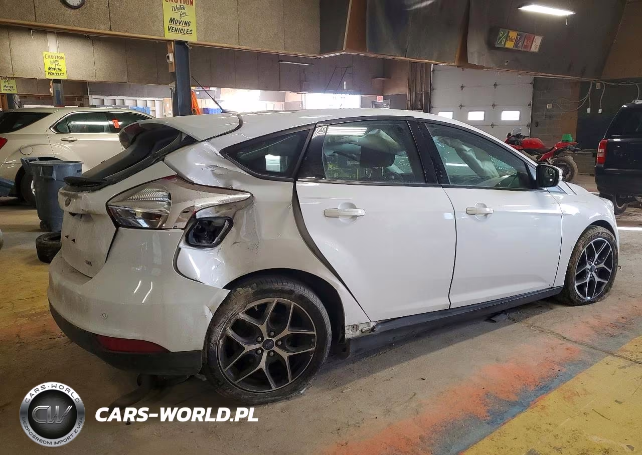 2017 Ford Focus Sel VIN:1FADP3M24HL248794 - 3
