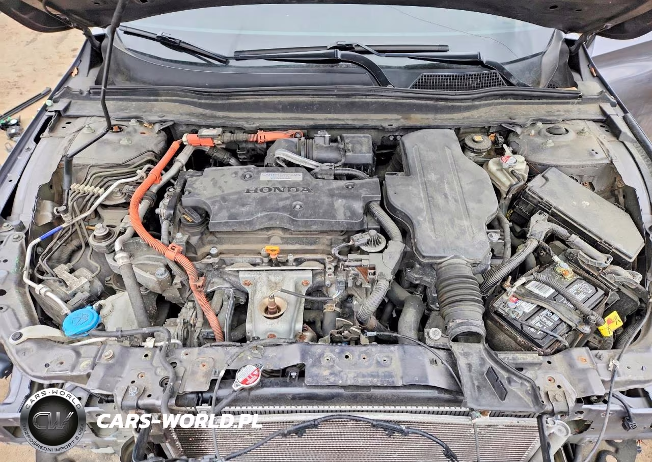 2018 Honda Accord Touring Hybrid VIN:1HGCV3F91JA011477 - 11