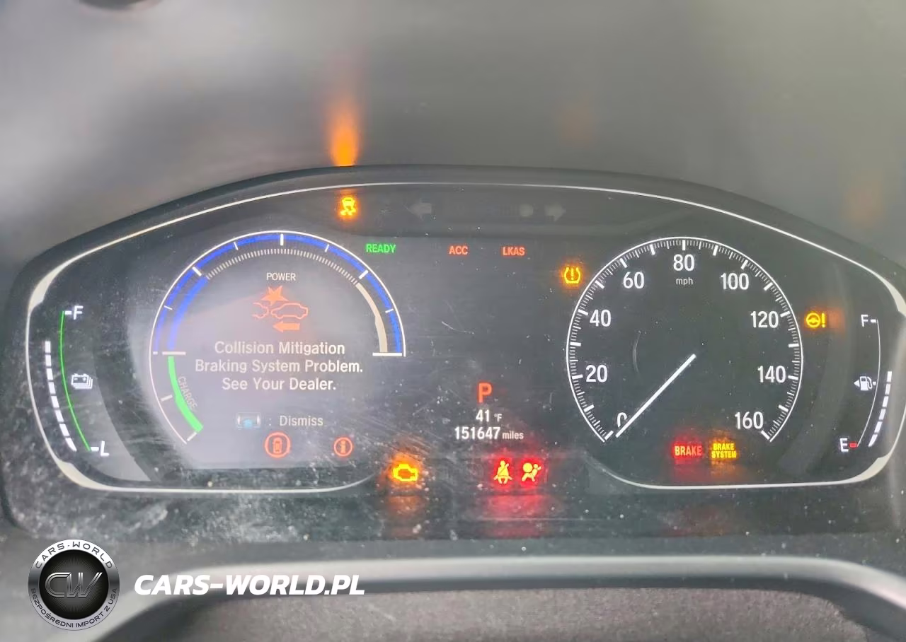 2018 Honda Accord Touring Hybrid VIN:1HGCV3F91JA011477 - 9