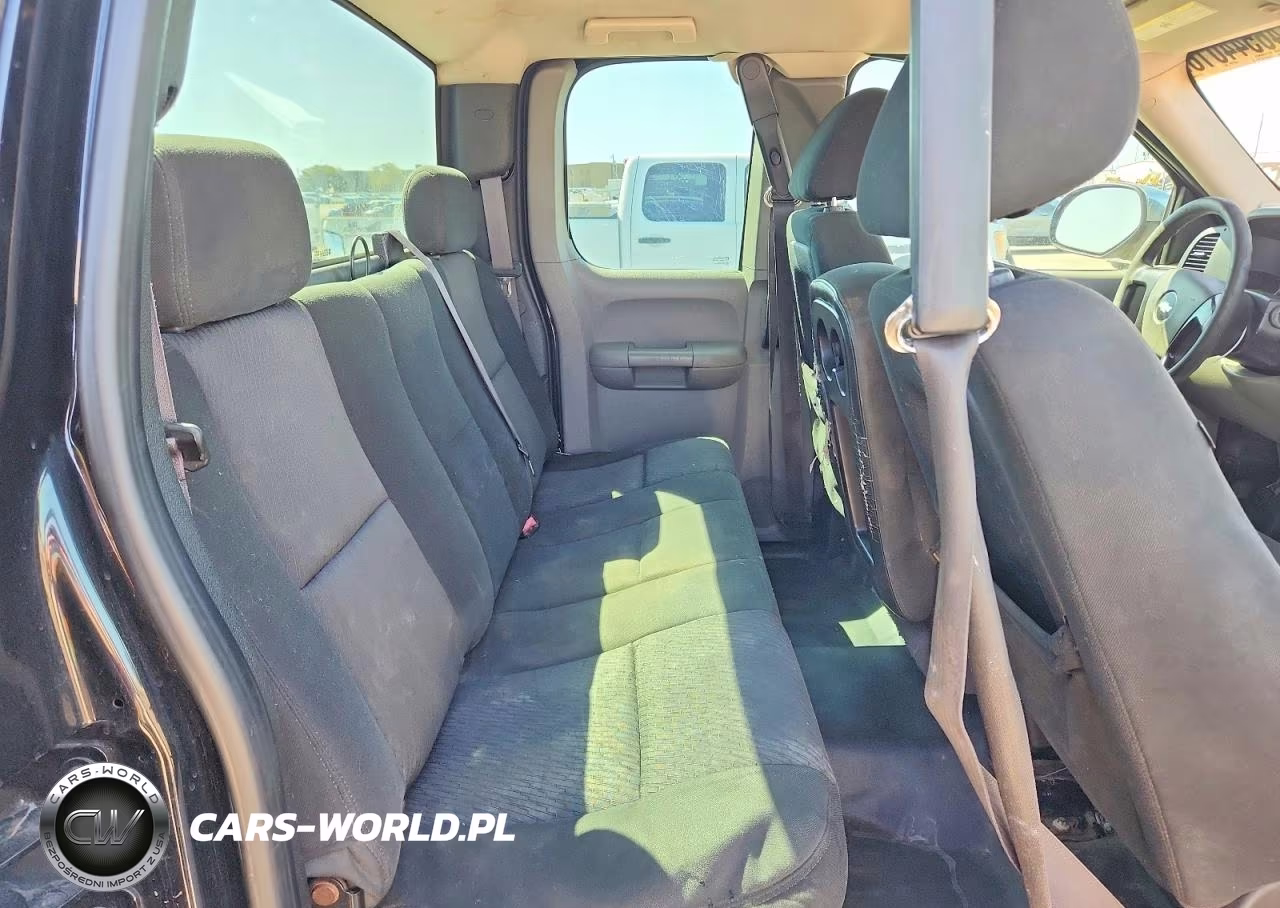 2011 Chevrolet Silverado C1500 VIN:1GCRCPEX7BZ443922 - 10
