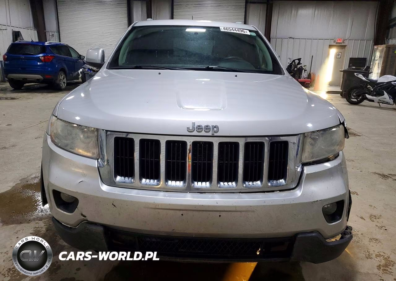 2011 Jeep Grand Cherokee Laredo VIN:1J4RR4GG1BC581379 - 5