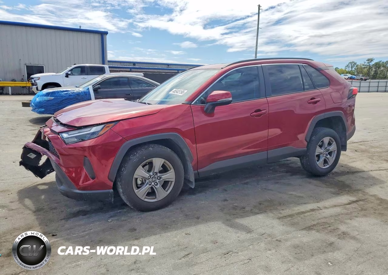 2025 Toyota Rav4 Xle – zdjęcie 1 z 13
