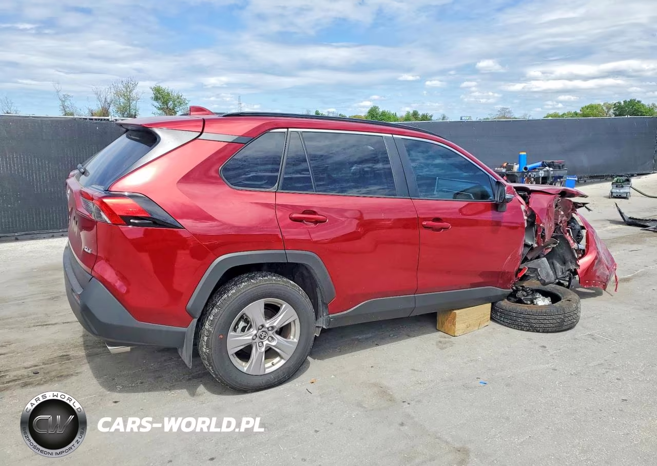 2025 Toyota Rav4 Xle VIN:2T3W1RFVXSW435007 - 3