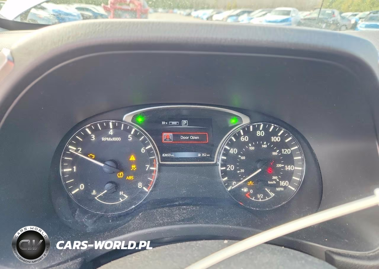 2018 Nissan Pathfinder S VIN:5N1DR2MM1JC661466 - 9