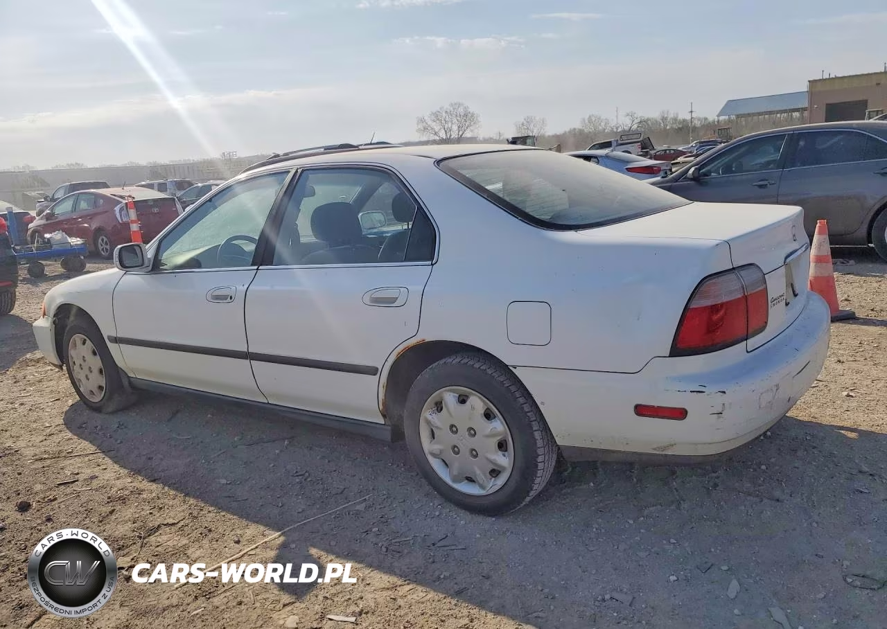 1996 Honda Accord Lx VIN:1HGCD5637TA002523 - 2