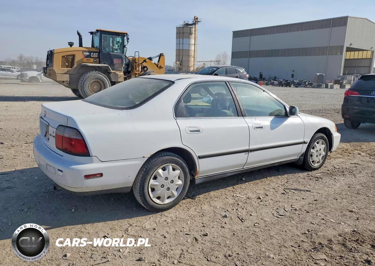 1996 Honda Accord Lx VIN:1HGCD5637TA002523 - 3