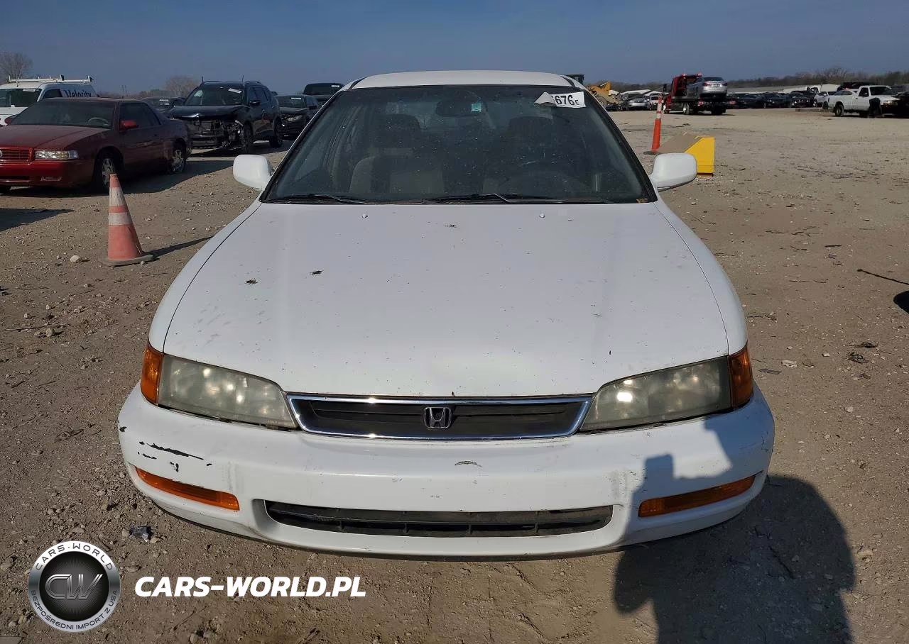 1996 Honda Accord Lx VIN:1HGCD5637TA002523 - 5