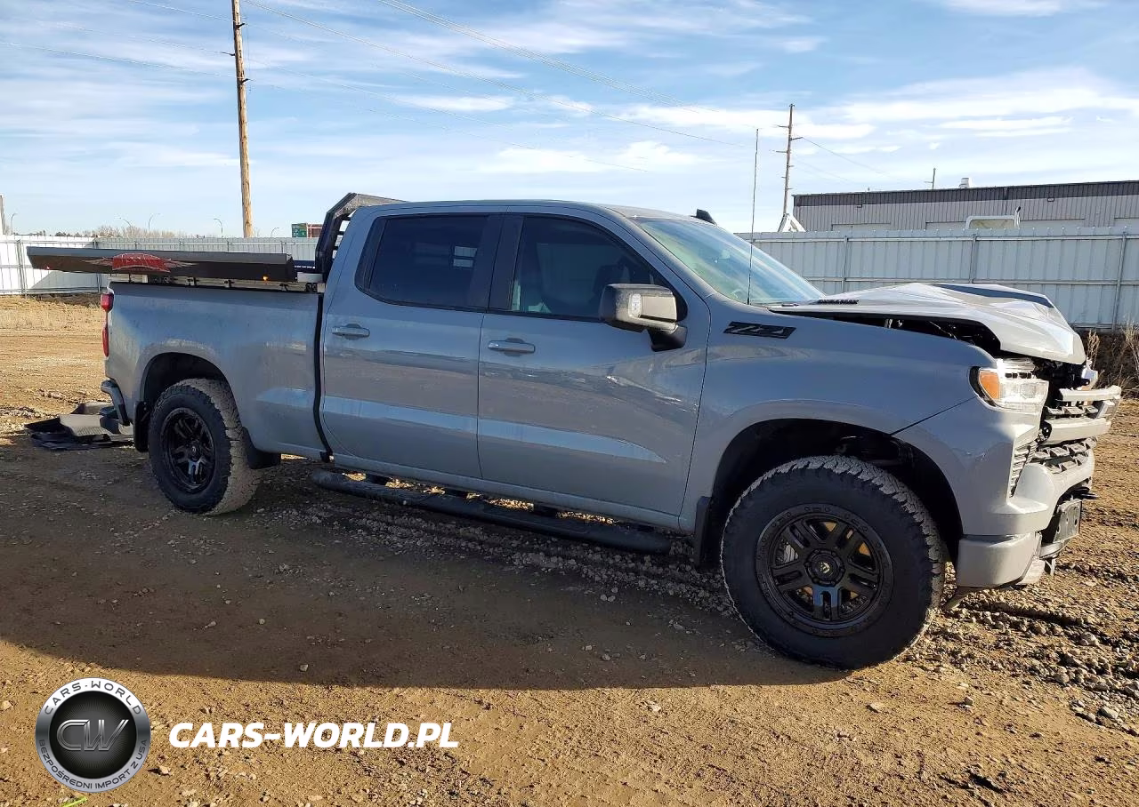 2025 Chev Silverado VIN:1GCUKEE82SZ128472 - 4