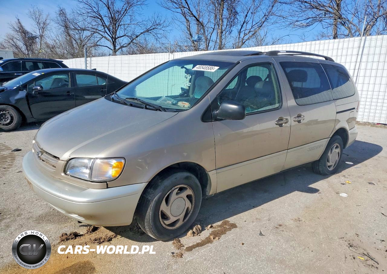 2000 Toyota Sienna Xle