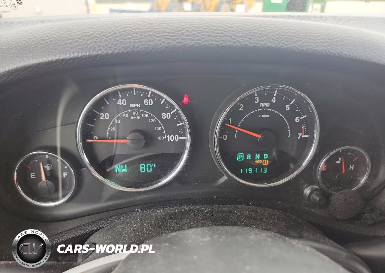 2013 Jeep Wrangler Unlimited Sahara VIN:1C4BJWEG6DL547454 - 9