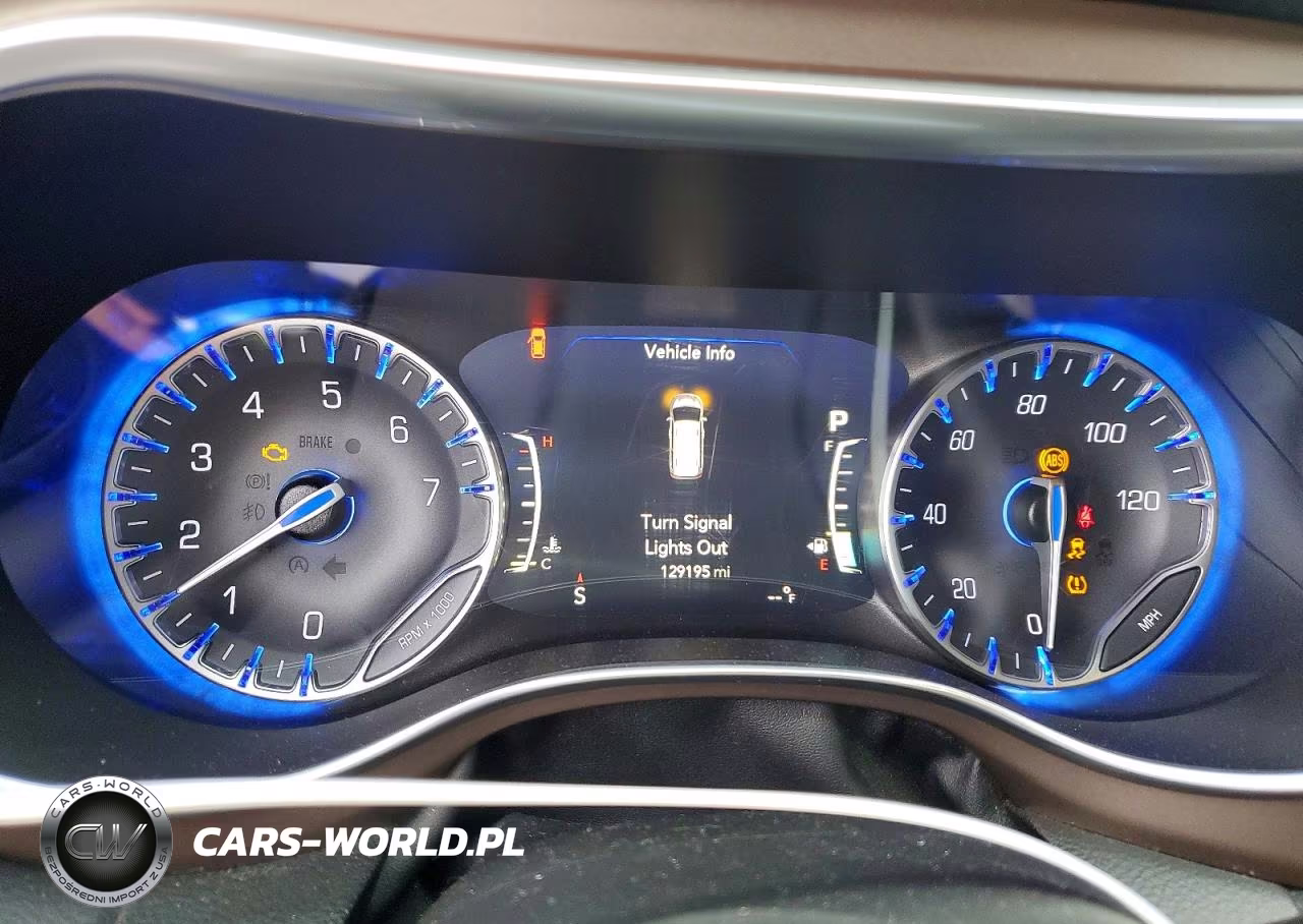 2019 Chrysler Pacifica VIN:2C4RC1EG0KR576383 - 9