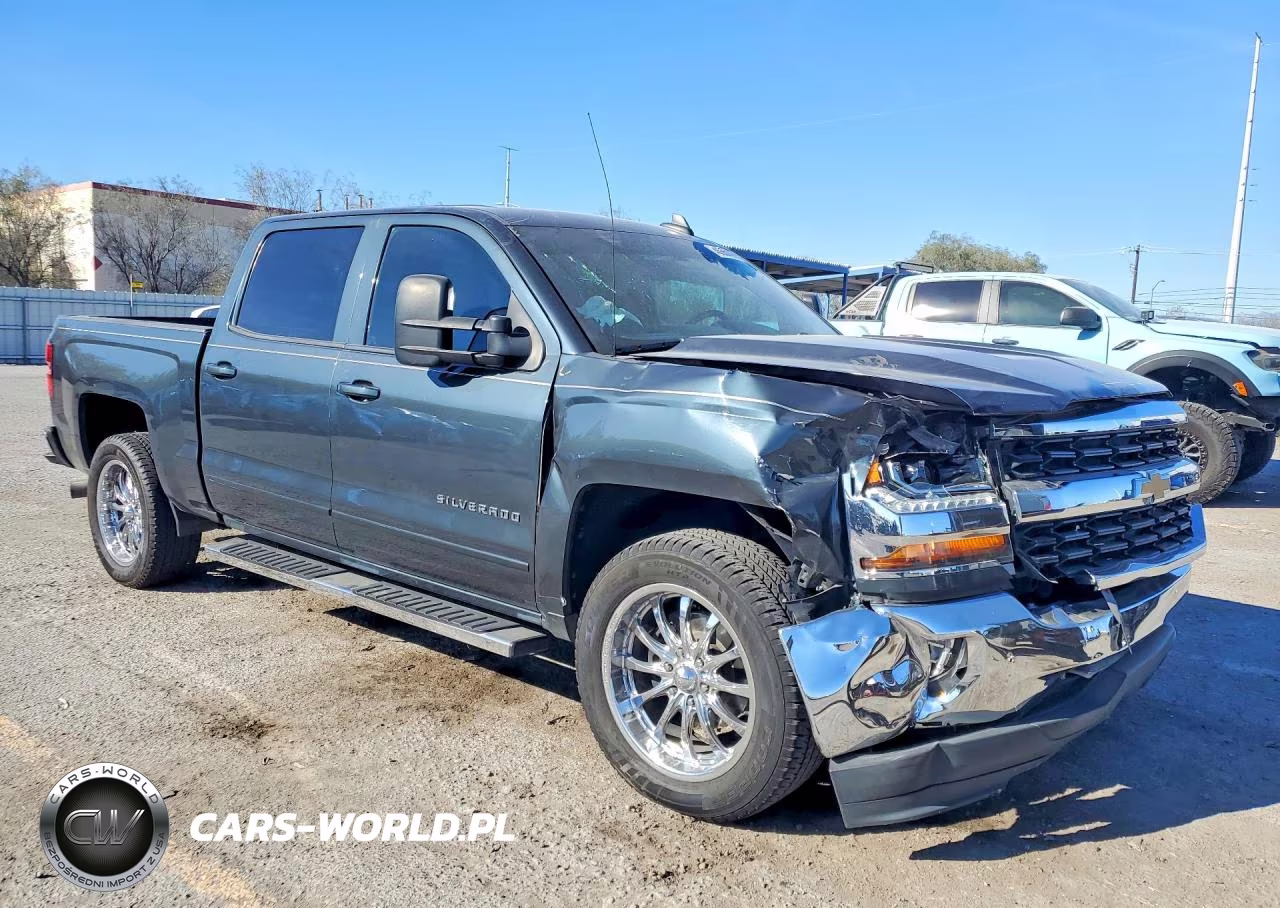 2017 Chevrolet Silverado C1500 Lt VIN:3GCPCRECXHG517603 - 4