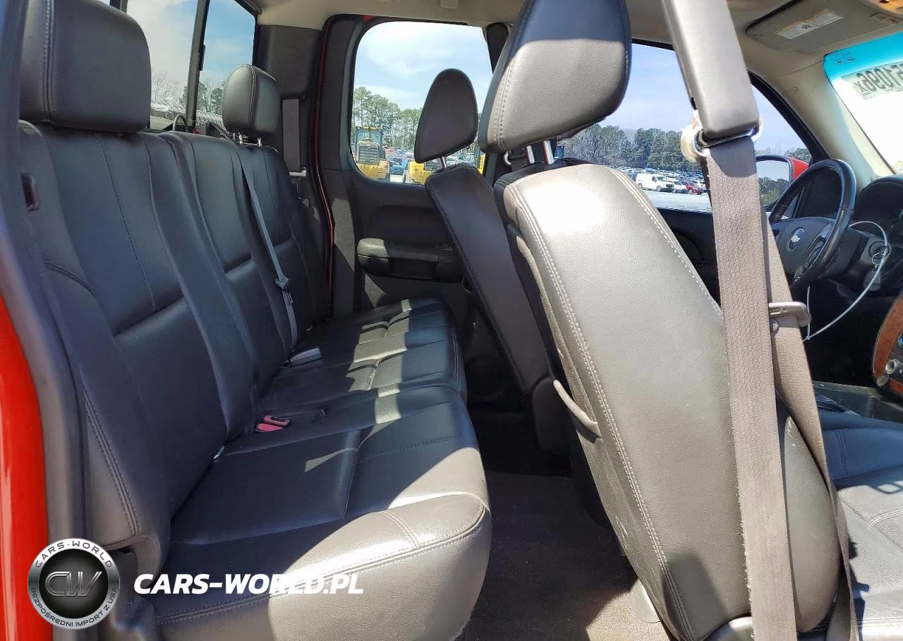 2008 Chevrolet Silverado C1500 VIN:1GCEC19J98Z329883 - 10