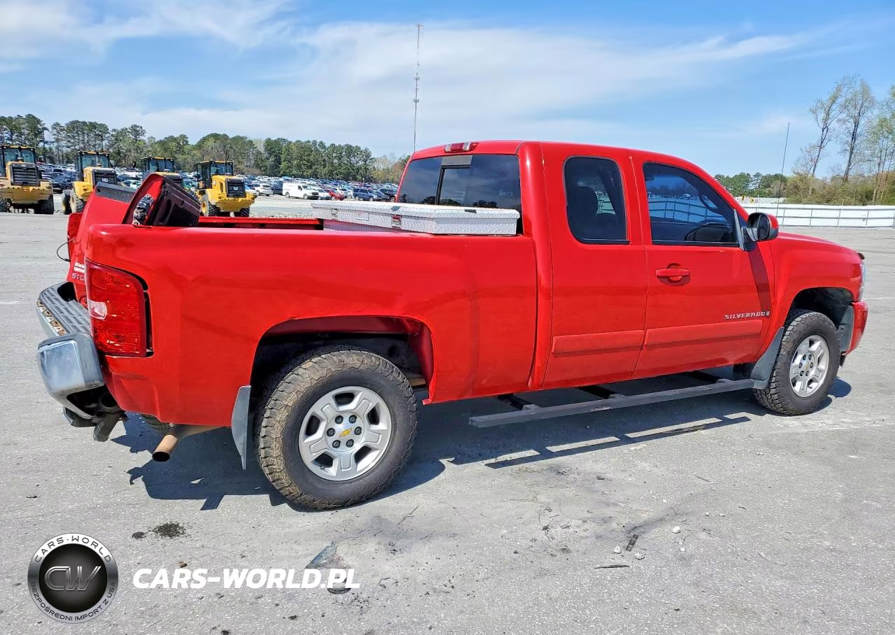 2008 Chevrolet Silverado C1500 VIN:1GCEC19J98Z329883 - 3