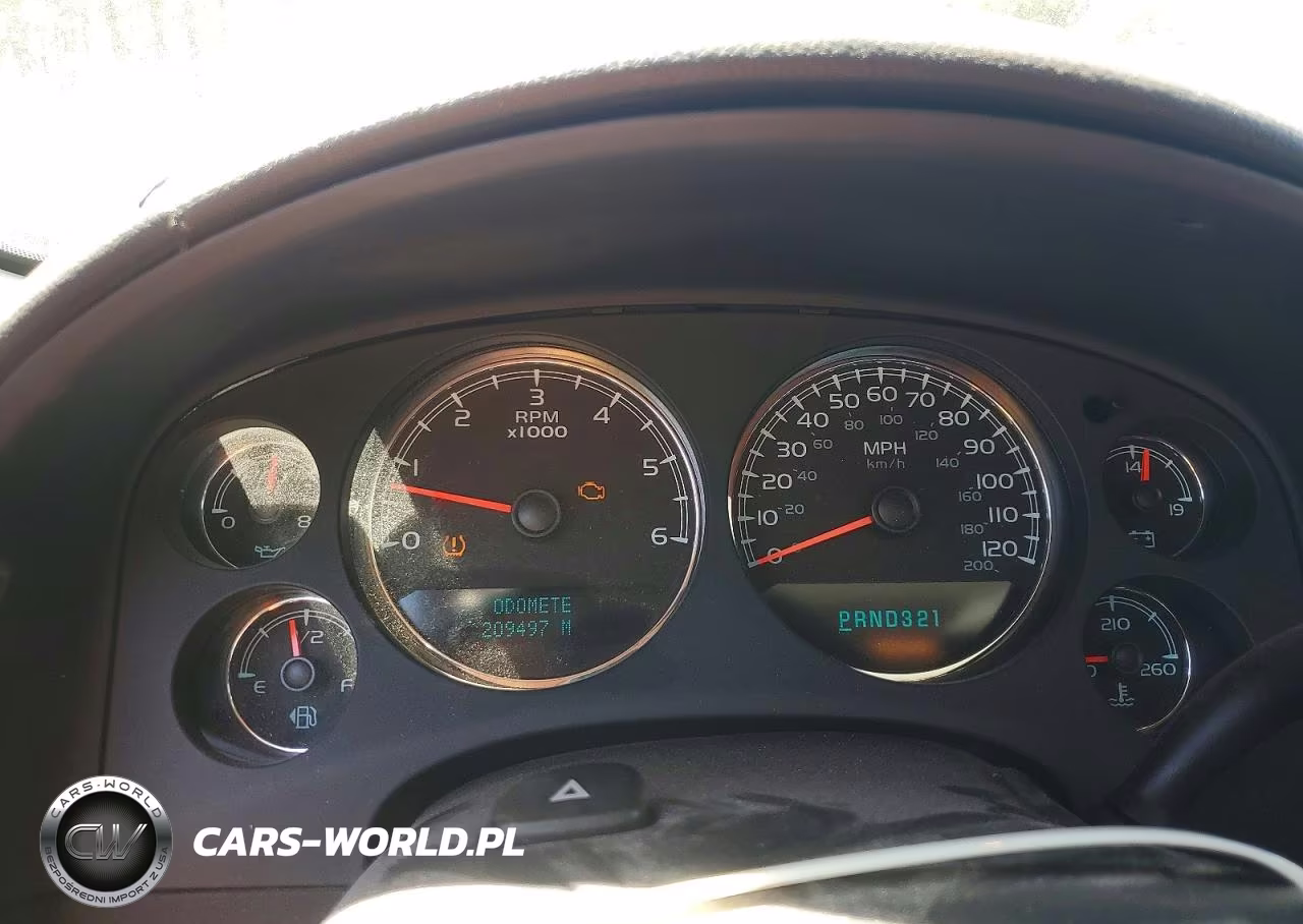 2008 Chevrolet Silverado C1500 VIN:1GCEC19J98Z329883 - 9