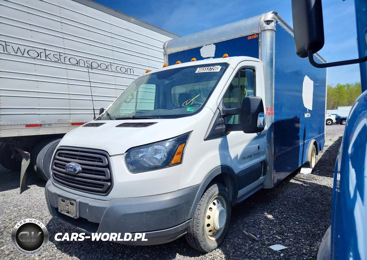2016 Ford Transit Box Truck